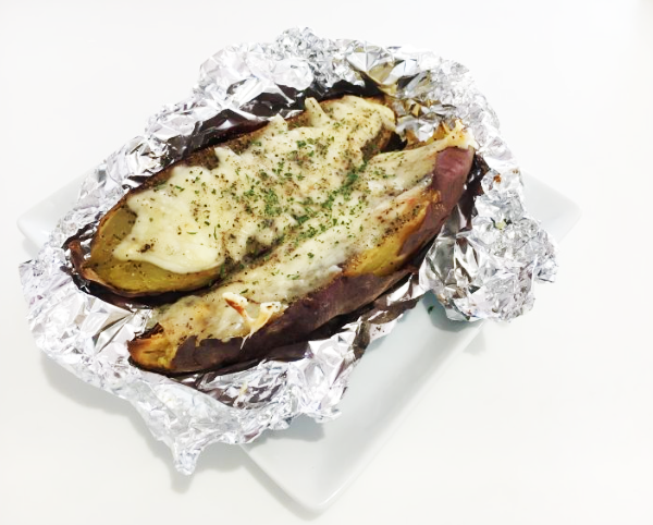 さつまいものブラックペッパーチーズ焼き～辛さがほしいんだ～